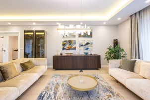 Apartament 4 camere, luminos si frumos amenajat zona Primaverii, Bucuresti 177 mp