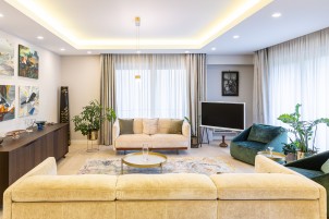 Apartament 4 camere, luminos si frumos amenajat zona Primaverii, Bucuresti 177 mp