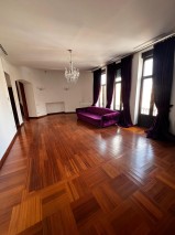 Apartament de inchiriat 5 camere pretabil pentru birouri zona Lascar Catargiu, Bucuresti