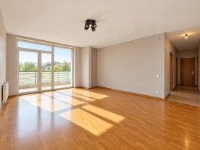 Apartament de vanzare 3 camere zona Iancu Nicolae - Padurea Baneasa, Bucuresti 135 mp