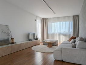 Apartament tip penthouse de inchiriat 3 camere, 2 terase si 2 locuri de parcare, zona Pipera, Bucuresti, 123 mp