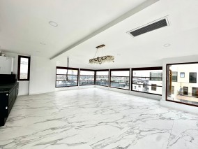 Penthouse de vanzare 5 camere cu rooftop de 200 mp zona Aviatiei - Pipera, Bucuresti