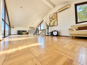 Proprietate rezidentiala de amploare cu piscina interioara zona Pipera - Iancu Nicolae cu 2.500 mp teren