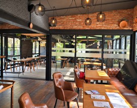 Restaurant de inchiriat zona Barbu Vacarescu, Bucuresti 300 mp utili si terasa de 250 mp