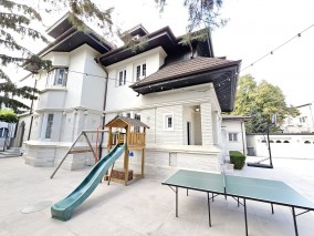 Vila de vanzare 10 camere zona Dacia - Gradina Icoanei, Bucuresti