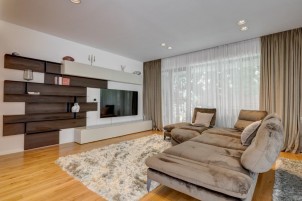 Villa for sale 5 rooms, Pipera area, Bucharest 257 sqm