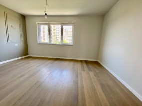 Vila de vanzare tip duplex 6 camere zona Scoala Americana, Pipera