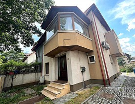 Vila pretabila birouri de inchiriat 6 camere zona Barbu Vacarescu - Stefan cel Mare, Bucuresti
