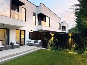 Semi-detached villa for sale fully furnished and equipped 4 rooms Corbeanca area, Ilfov county