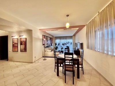 Apartament 3 camere de vanzare, complex cu piscina zona Straulesti, Bucuresti