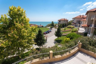 Apartament 3 camere de vanzare in vila, complex Thracian Cliffs, Bulgaria