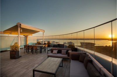 Apartament 3 camere de vanzare Mamaia White Tower, judetul Constanta 250 mp