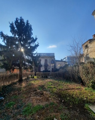 Apartament 7 camere cu curte de vanzare zona Piata Romana, Bucuresti