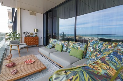 Apartment full of charm and color for sale on the Black Sea shore – Mamaia, Constanța County
