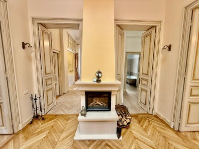 Apartament de inchiriat in vila 5 camere zona Piata Victoriei, Bucuresti
