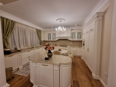 Apartment for sale 4 rooms Primaverii area, Bucharest 148.72 sqm