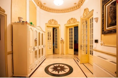 Apartament de vanzare in vila 6 camere Hala Traian - Unirii, Bucuresti 266.24 mp