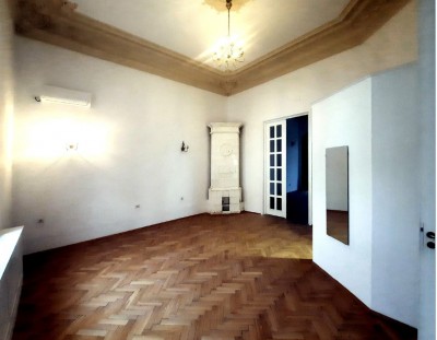 Apartment in villa for sale 7 rooms Armeneasca area, Bucharest