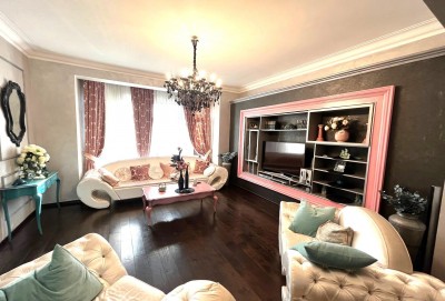 Apartment in villa for sale 8 rooms Dorobanti Capitale area, Bucharest 535 sqm