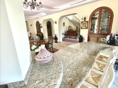 Domeniu multifamilial/ pensiune, localitatea Cornu, judetul Prahova