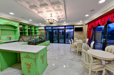 Building suitable for commercial activities or offices - Paulestii Noi area, Prhova county