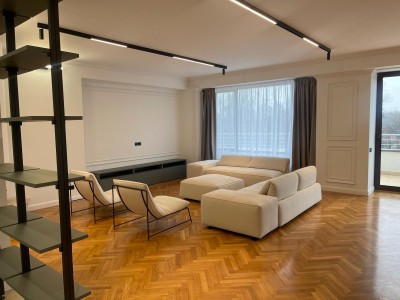Penthouse for rent 5 rooms Herastrau Park area, Bucharest