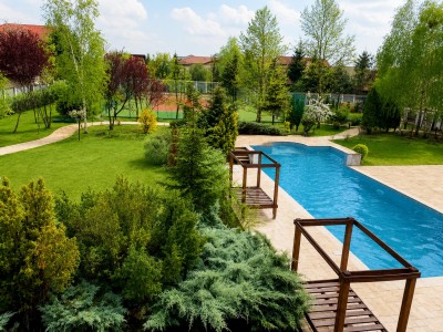 Exclusive estate with tennis court and heated pool in Iancu Nicolae - Baneasa