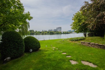 Spectacular property for sale on the shores of Floreasca Lake, Bucharest