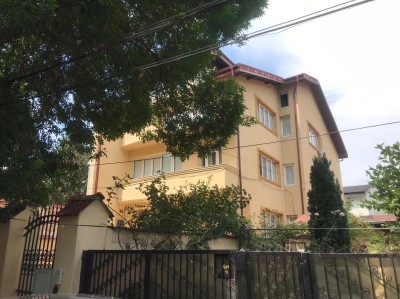 Building for sale Ion Mihalache area, Bucharest 600 sqm