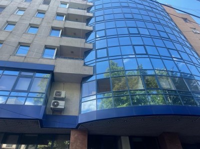 Spatii birouri de vanzare zona Ultracentral - Batistei, Bucuresti 218.2 mp