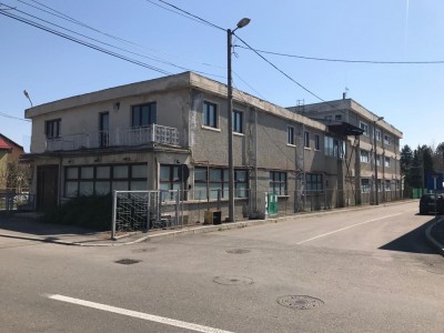 Industrial space for sale Campina, Prahova county 1.395 sqm