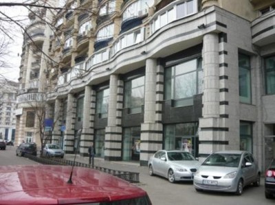 Space for rent suitable for commercial and offices Unirii Boulevard area, Bucharest