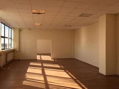 Industrial space with offices for sale North East area- Fundeni, Bucharest