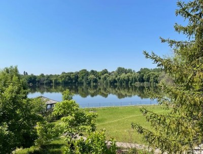 Vila cu deschidere la lac de vanzare Balotesti, judetul Ilfov