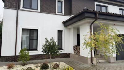 Villa with swimming pool for sale 5 rooms Oxford Garden coumpound - Voluntari, Ilfov county