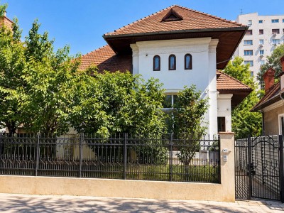 Vila de epoca de vanzare 5 camere zona Dorobanti - Capitale, Bucuresti