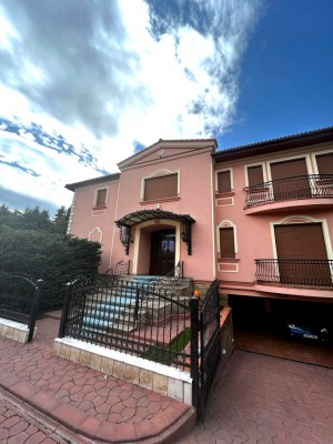 Vila de inchiriat 6 camere zona Baneasa, Bucuresti 520 mp