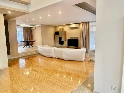 Vila de inchiriat 7 camere zona Pipera - Iancu Nicolae, Bucuresti