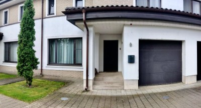 Villa for sale 4 rooms English style Pipera - Iancu Nicolae area, Bucharest