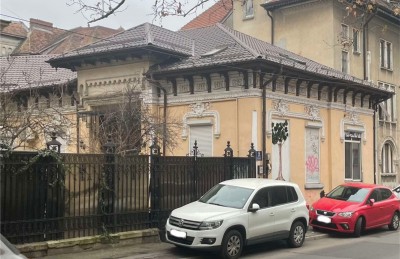 Vila de vanzare 4 camere zona Maria Rosetti, Bucuresti 160 mp