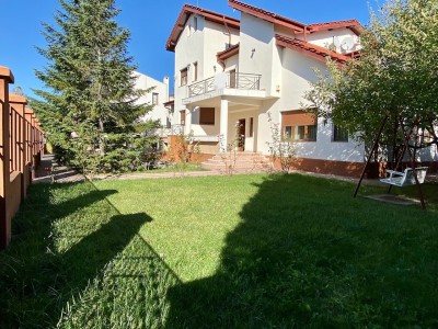 Villa for sale 8 rooms Baneasa area, Bucharest 646 sqm