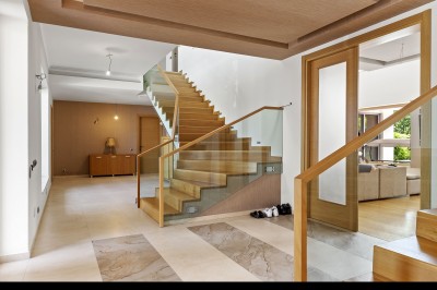 Vila de vanzare 8 camere zona Baneasa-Pipera, Bucuresti 750 mp