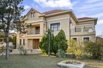 Elegant Tuscan style villa with guest house and garage, Petresti -  Corbeanca, Ilfov county