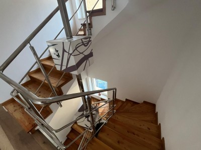 Vila pretabila birouri de inchiriat 6 camere zona Barbu Vacarescu - Stefan cel Mare, Bucuresti