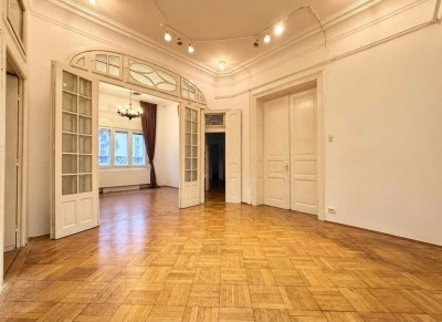 Prestigious villa with 7 rooms and private courtyard &ndash; ideal for offices or company headquarters area Piata Victoriei &ndash; Dorobanti, Bucharest