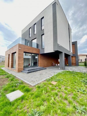 Vila smart de vanzare 5 camere zona Aviatiei-Pipera, Bucuresti