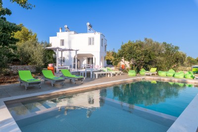 Vila superba cu piscina de vanzare zona Ostuni - Puglia, Italia