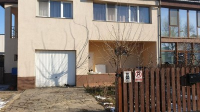 Vila tip duplex de vanzare 6 camere, teren generos, oras Otopeni, judetul Ilfov