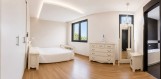 Apartament premium cu gradina privata 180 mp utili piscina zona Padurea Baneasa, Bucuresti