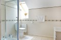 Vila individuala de inchiriat 5 camere renovata complet, zona Iancu Nicolae - Jolie Ville, Bucuresti